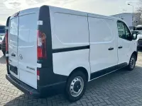 Usata Opel Vivaro 146 CV (107 kW) 2017 Bianco Monovolume