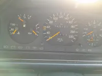 Używany Mercedes E300 146 KM (107 kW) 1990 Sedan/Limuzyna