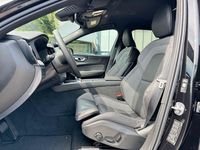 Gebraucht Volvo XC60 Plus 250 PS (183 kW) 2025 Schwarz SUV