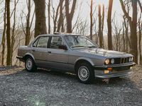 Second-hand BMW 325 129 CP (94 kW) 1987 Gri Berlinǎ
