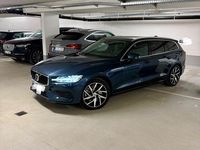 Gebraucht Volvo V60 250 PS (183 kW) 2019 Blau Kombi