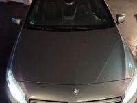 Gebraucht Mercedes A180 109 PS (80 kW) 2015 Grau Limousine