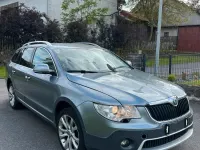 Gebraucht Skoda Superb 140 PS (102 kW) 2013 Grau Kombi