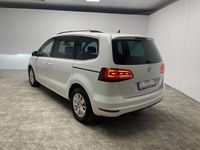 Gebraucht VW Sharan Comfortline 150 PS (110 kW) 2018 Pure white (weiß) Van / Kleinbus