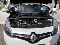 Gebraucht Renault Mégane III 132 PS (97 kW) 2013 Weiß Kombi