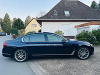 Gebraucht BMW 740 iPerformance 326 PS (239 kW) 2017 Blau Limousine