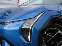 Neu Kia EV4 GT-Line 150 kW (204 PS) 2025 Blue flame (metallisch blau) Kleinwagen