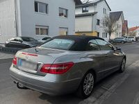 Gebraucht Mercedes E200 184 PS (135 kW) 2011 Silber Cabrio