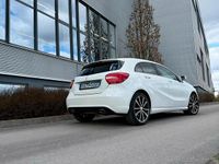 Gebraucht Mercedes A180 109 PS (80 kW) 2015 Weiß Kleinwagen