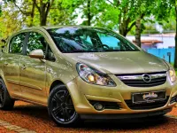 Usata Opel Corsa 80 CV (58 kW) 2007 Oro Utilitaria