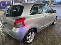 Gebraucht Toyota Yaris 87 PS (63 kW) 2007 Grau Kleinwagen