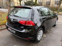 Gebraucht VW Golf VII Trendline 110 PS (80 kW) 2016 Schwarz Limousine
