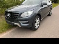 Gebraucht Mercedes ML250 204 PS (150 kW) 2012 Andere farben SUV