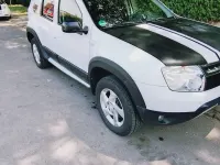 Gebraucht Dacia Duster Lauréate 105 PS (77 kW) 2011 Weiß SUV