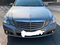 Gebraucht Mercedes E220 170 PS (125 kW) 2010 Grau Limousine