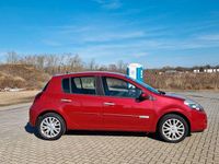 Gebraucht Renault Clio II 75 PS (55 kW) 2010 Rot Kleinwagen
