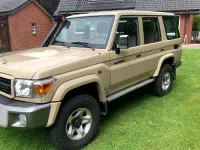 Gebraucht Toyota Land Cruiser 231 PS (169 kW) 2023 Beige SUV