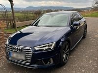 Gebraucht Audi A4 Sport 190 PS (139 kW) 2019 Blau Limousine