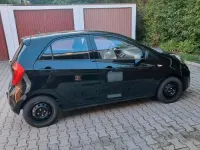 Gebraucht Kia Picanto Attract 69 PS (50 kW) 2012 Schwarz Kleinwagen