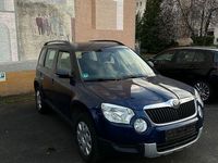 Gebraucht Skoda Yeti Active 105 PS (77 kW) 2012 Blau SUV