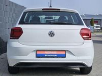 Gebraucht VW Polo Comfortline 80 PS (58 kW) 2019 Weiß Kleinwagen