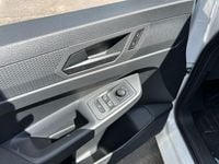 Gebraucht VW Caddy Basis 102 PS (75 kW) 2024 Weiß Van / Kleinbus