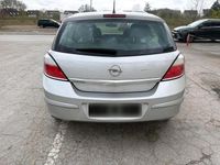 Gebraucht Opel Astra 90 PS (66 kW) 2005 Silber Limousine