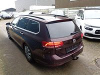 Gebraucht VW Passat Comfortline 150 PS (110 kW) 2016 Rot Kombi