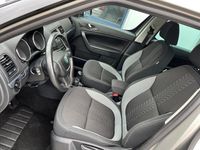 Gebraucht Skoda Yeti Adventure 105 PS (77 kW) 2013 Silber SUV