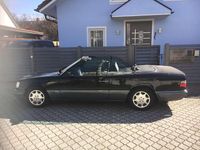 Gebraucht Mercedes E220 Sportline 150 PS (110 kW) 1995 Schwarz Cabrio