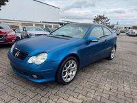 Gebraucht Mercedes C200 163 PS (119 kW) 2001 Blau Coupé