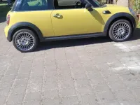 Usata Mini Cooper 98 CV (72 kW) 2010 Giallo Utilitaria