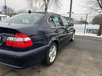 Gebraucht BMW 325 192 PS (141 kW) 2002 Blau Limousine