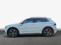 Gebraucht VW Tiguan R-line 150 PS (110 kW) 2023 Weiß SUV