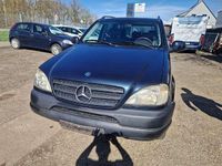 Gebraucht Mercedes ML320 218 PS (160 kW) 1999 Schwarz SUV