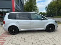 Gebraucht VW Touran 140 PS (102 kW) 2015 Silber Van / Kleinbus