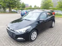 Usata Hyundai i20 Classic 75 CV (55 kW) 2016 Nero Berlina