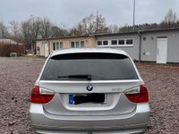Gebraucht BMW 318 143 PS (105 kW) 2008 Grau Kombi
