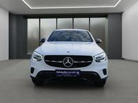 Gebraucht Mercedes GLC300e Night 306 PS (225 kW) 2022 Weiß Coupé