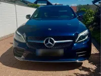 Gebraucht Mercedes 300 AMG line 258 PS (189 kW) 2019 Blau Kombi