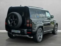 Gebraucht Land Rover Defender SE Dynamic 249 PS (183 kW) 2026 Santorini black SUV