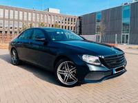 Gebraucht Mercedes E220 AMG 194 PS (142 kW) 2016 Grün Limousine
