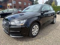 Używany Audi A1 Attraction 86 KM (63 kW) 2011 Czarny Hatchback