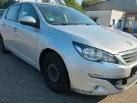 Gebraucht Peugeot 308 Active 125 PS (91 kW) 2014 Silber Limousine
