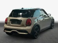 Gebraucht Mini Cooper S Classic 178 PS (130 kW) 2023 Rooftop grey metallic Kleinwagen