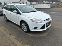 Gebraucht Ford Focus 125 PS (91 kW) 2013 Weiß Kombi