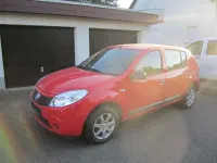 Gebraucht Dacia Sandero Ambiance 75 PS (55 kW) 2010 Rot Limousine