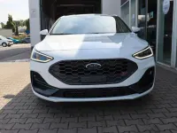 Neu Ford Focus ST 280 PS (205 kW) 2026 Frozen white Limousine