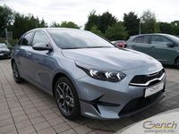 Neu Kia Ceed 140 PS (102 kW) 2025 Silber Kleinwagen