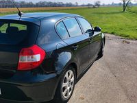 Gebraucht BMW 118 122 PS (89 kW) 2006 Schwarz Kleinwagen